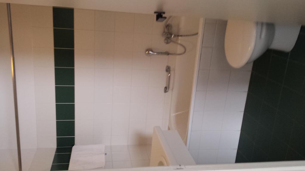 Hobbit Hotel Brussels Airport 자벤템 외부 사진