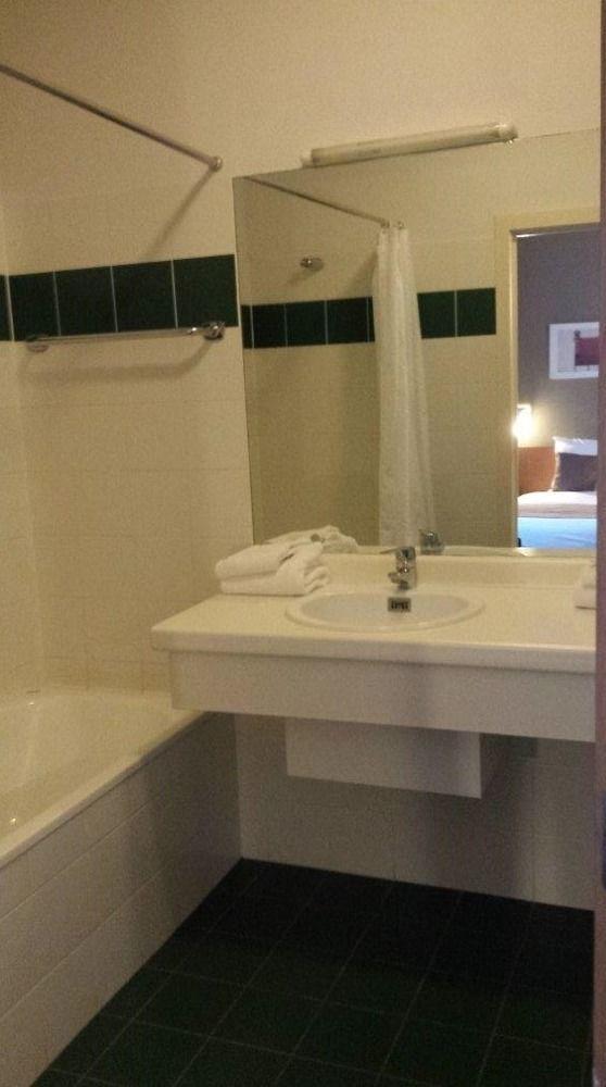 Hobbit Hotel Brussels Airport 자벤템 외부 사진